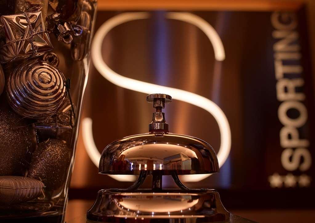 Hotel Sporting Cologno Cologno Monzese Macro Details photo