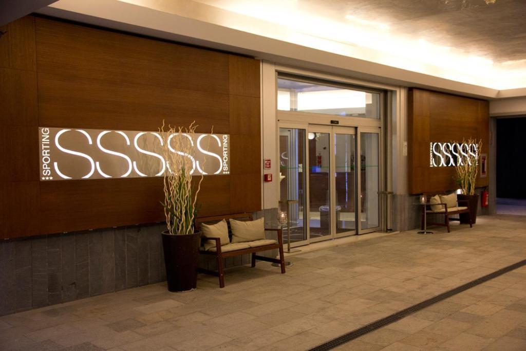 Hotel Sporting Cologno Cologno Monzese Exterior photo